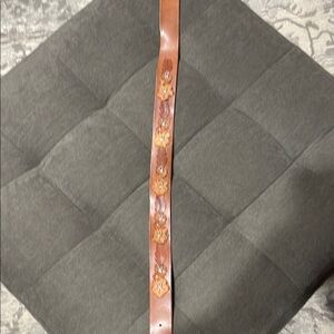 Hollister Girls Brown Leather Belt with Floral Dazzle Design Size S
